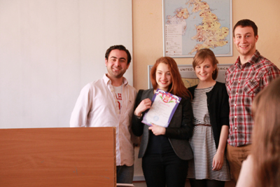 Екатерина Бровкина (ИЯ-113) получила грамоту за 2 место с докладом «Разница общения»